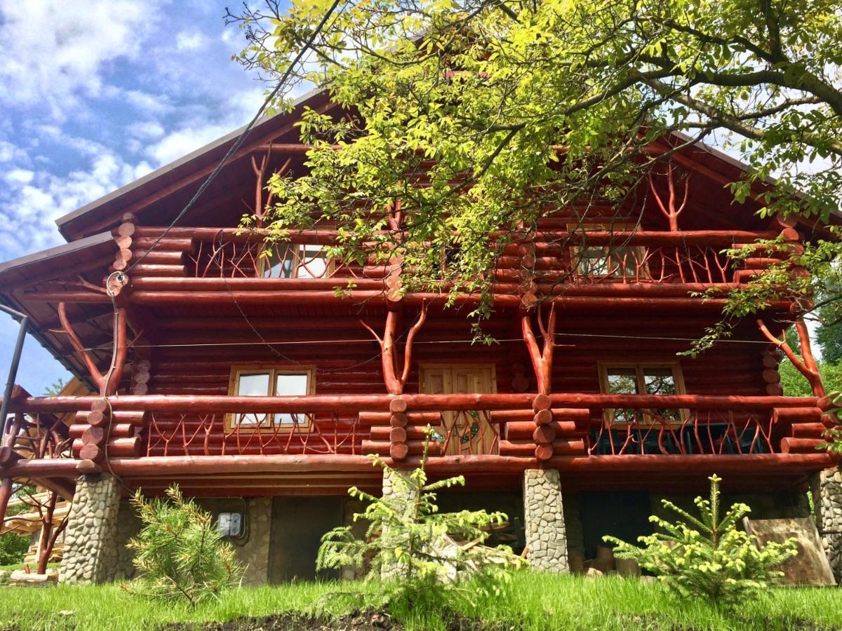 Дерев'Яний Котедж "Казка" Yaremche Exterior foto