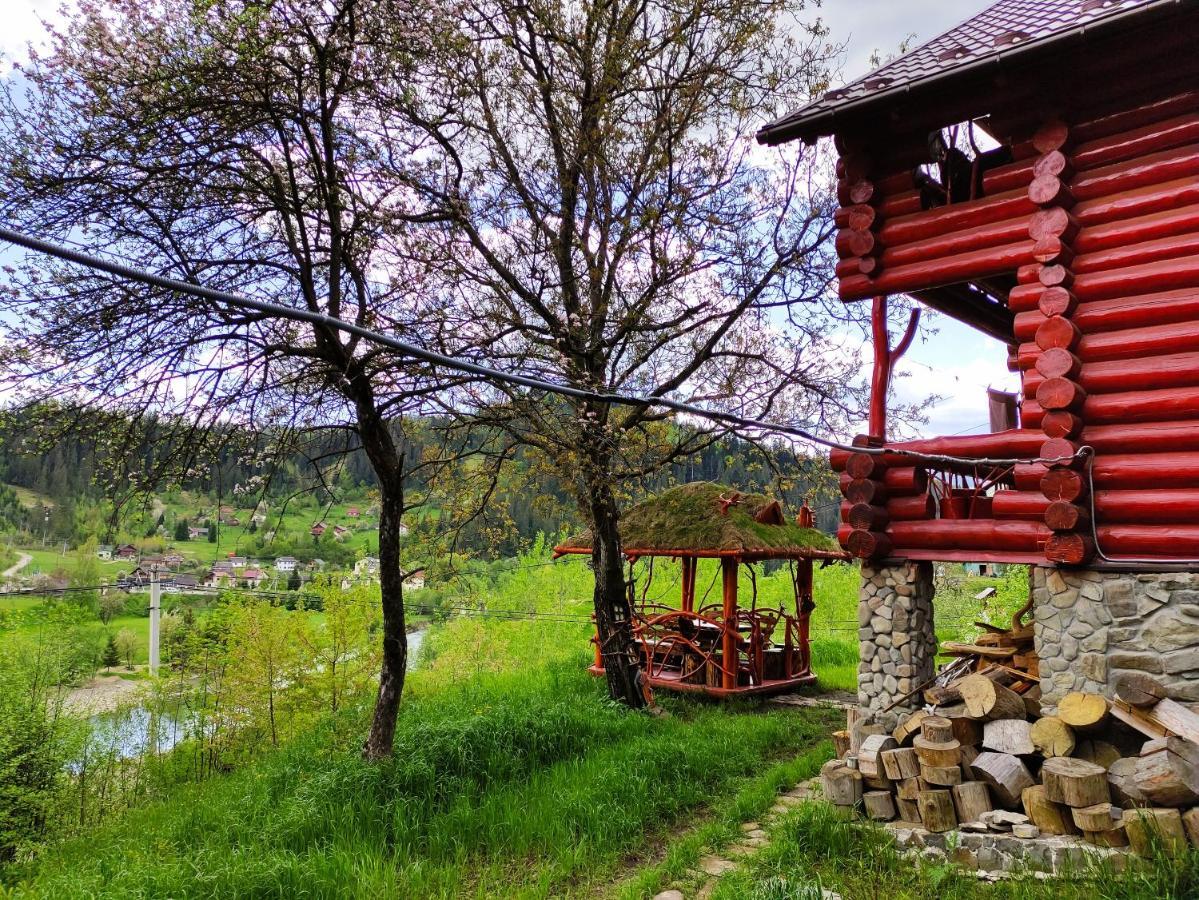 Дерев'Яний Котедж "Казка" Yaremche Exterior foto