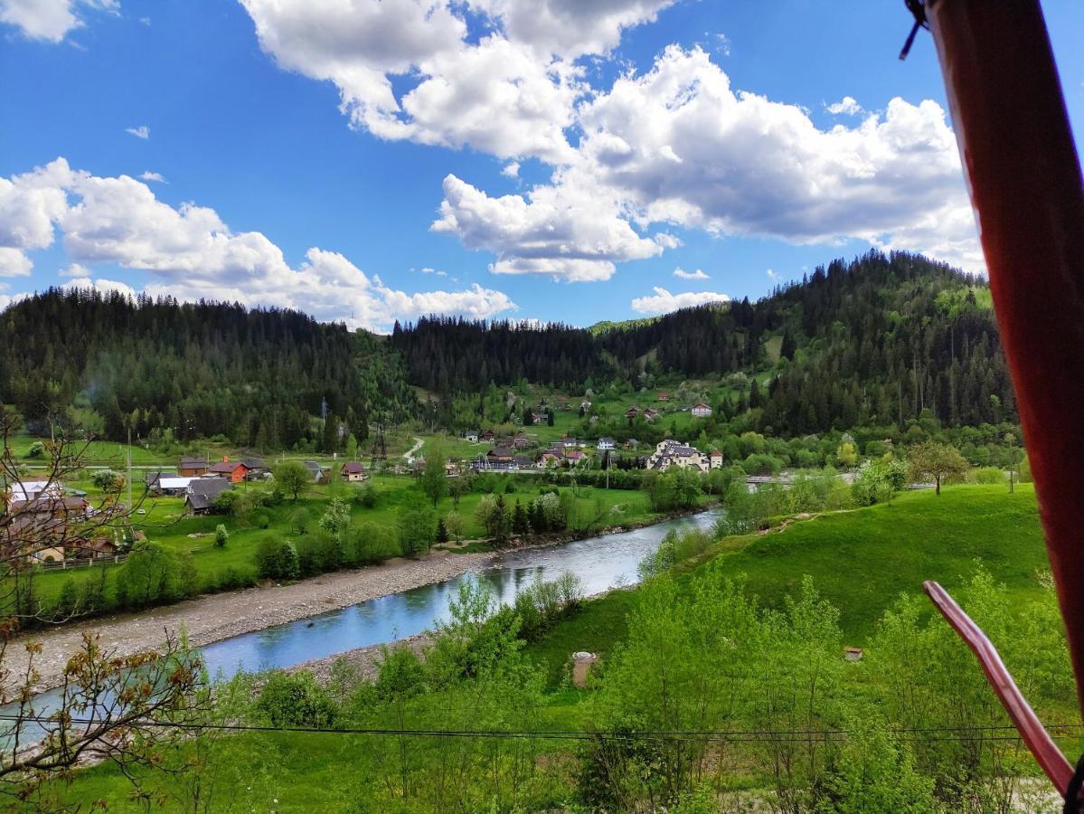 Дерев'Яний Котедж "Казка" Yaremche Exterior foto
