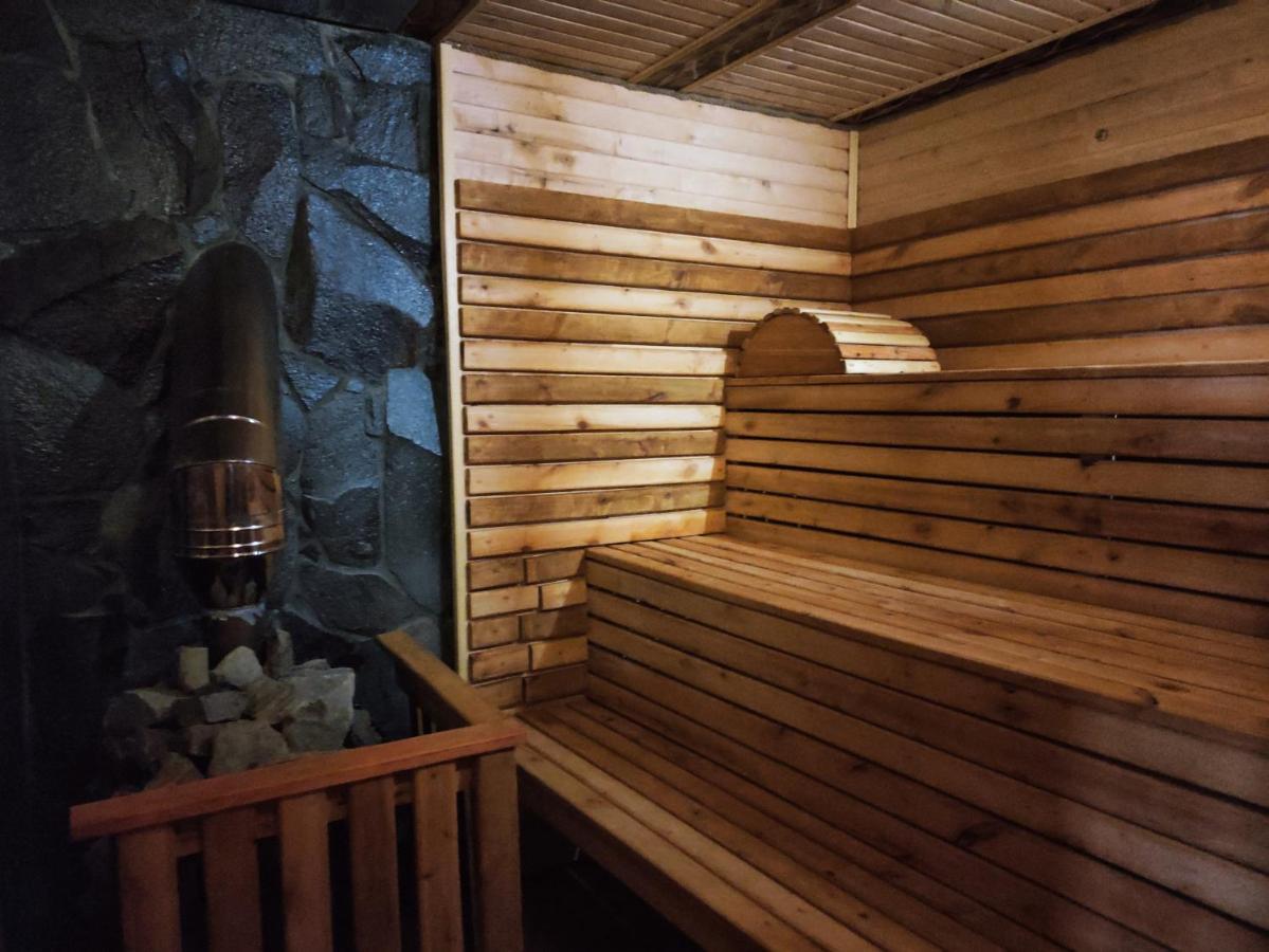 Дерев'Яний Котедж "Казка" Yaremche Exterior foto